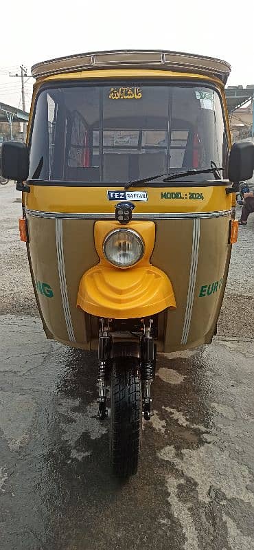 TEZ RAFTAR RIKSHAW 6 SEATER 24 MODEL 13