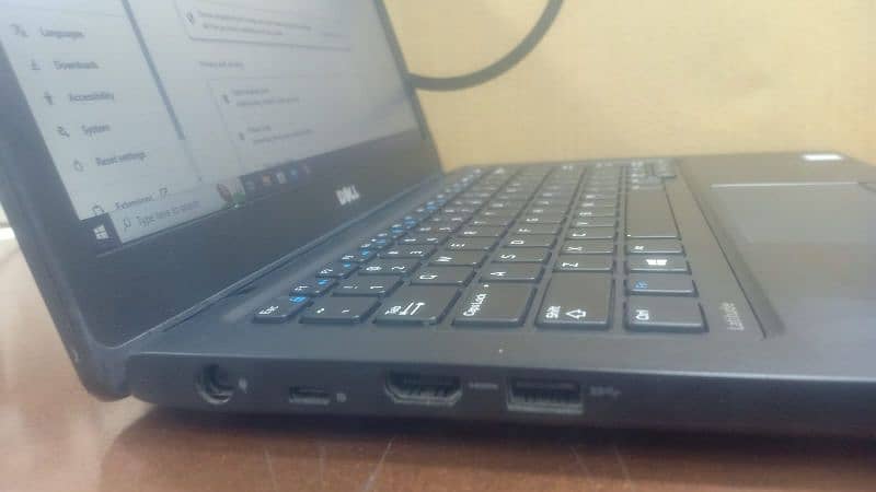 Dell 5280 Core i5 7th Generation 8