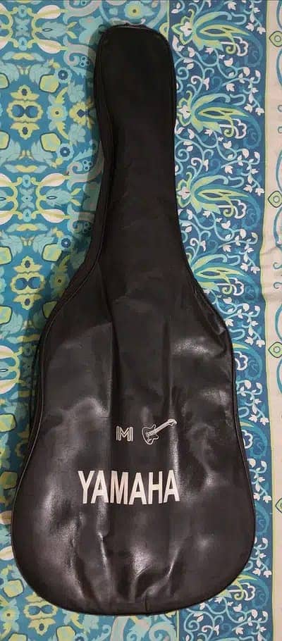 Yamaha acoustic guitar for sale 1