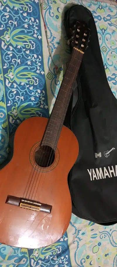 Yamaha acoustic guitar for sale 3