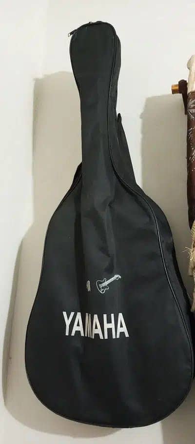 Yamaha acoustic guitar for sale 6