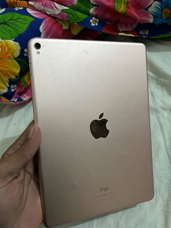 iPad Pro 9.7 inch 128gb wifi 6