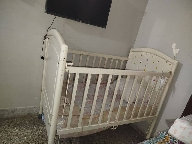 baby cot bed 1