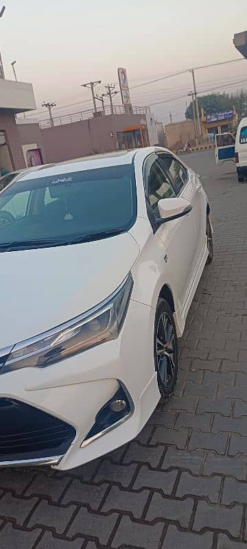 Toyota Altis Grande 2018 1