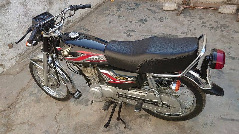 Honda CG 125 2024 1