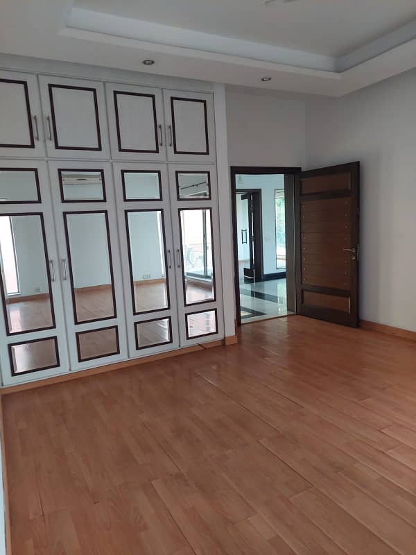 HOUSE FOR RENT IN SARWAR COLONY 10