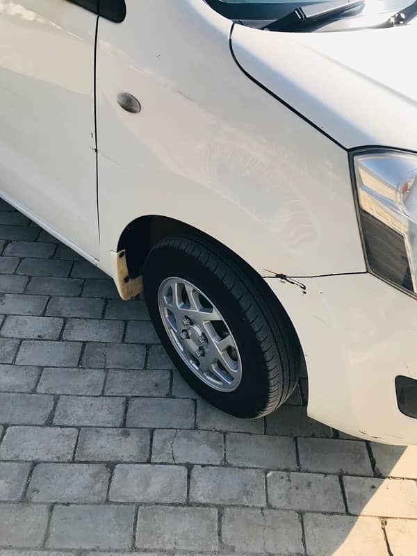 Suzuki Wagon R 2018 9