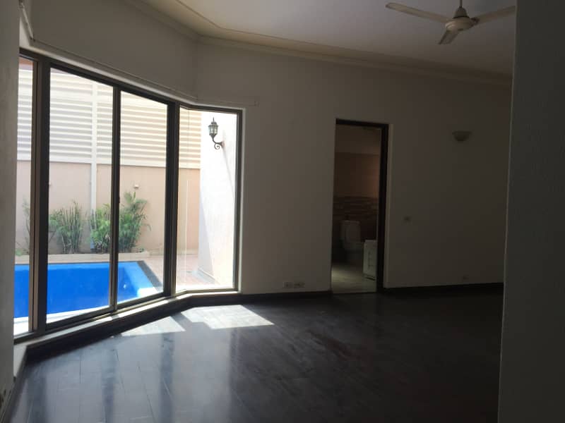 HOUSE FOR SALE IN SARWAR COLONY 14