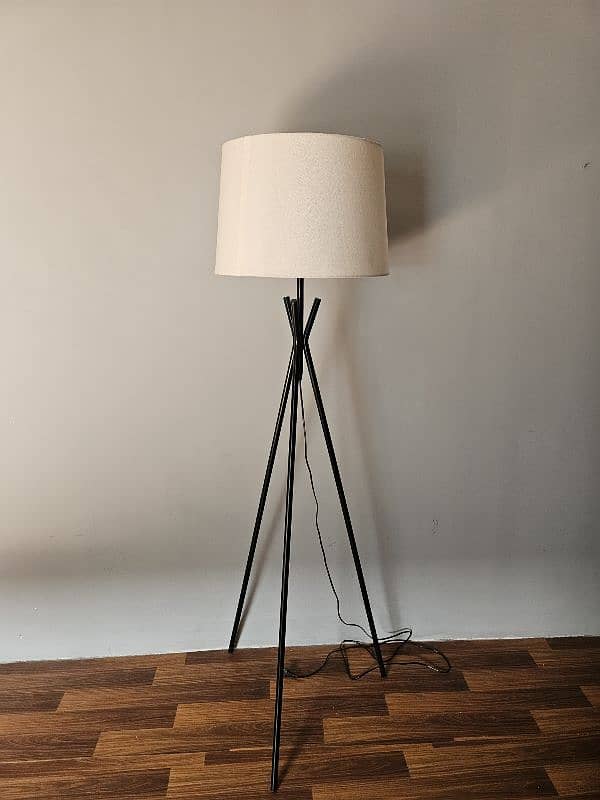 Standing lamps 0