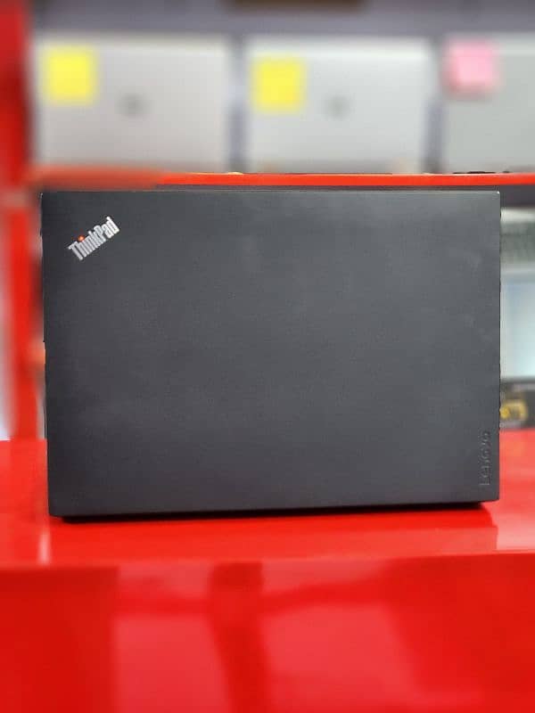 Lenovo T480 i7 8th 2gb Graphics Touch Ram 16gb SSD 256gb 2