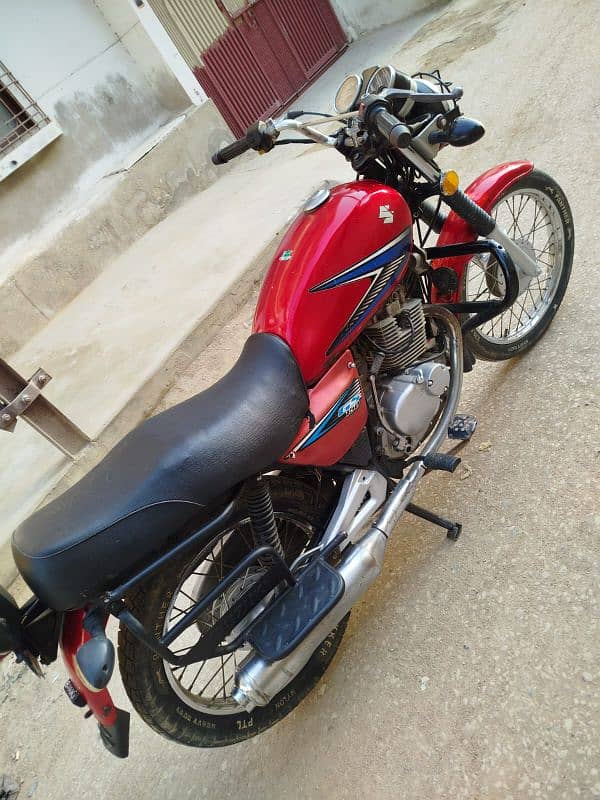 suzuki GS 2016 3