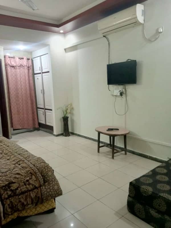 One bedroom fully furnished apartment available for Rent 3