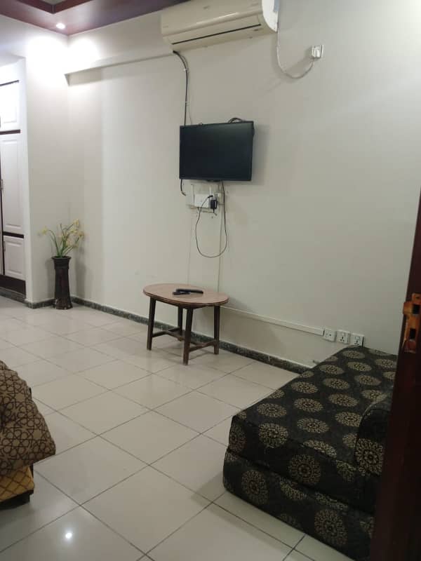 One bedroom fully furnished apartment available for Rent 12