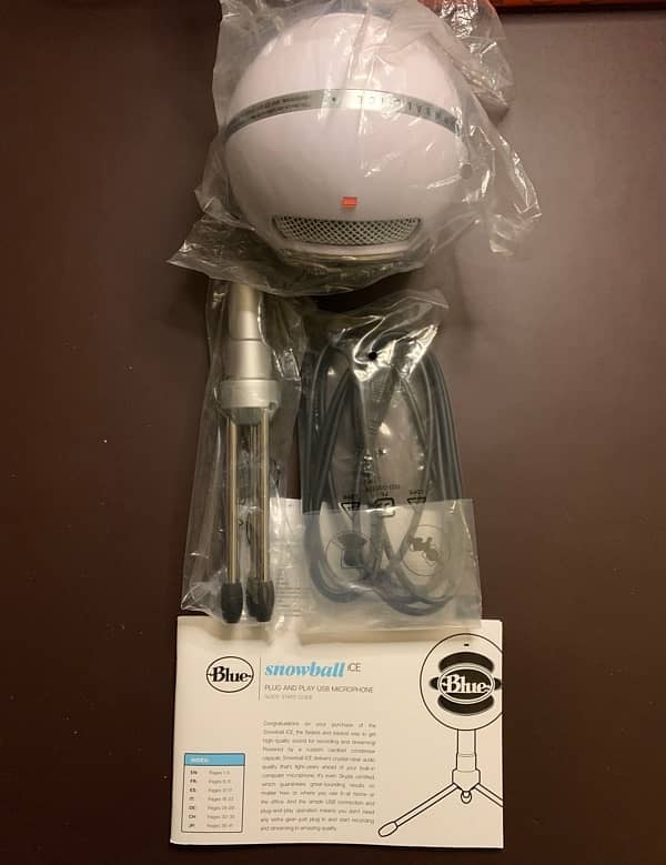 Logitech snowball Ice white brand new 2