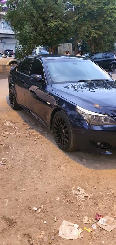 BMW 5 Series 2005 1