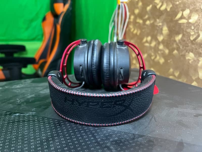 HYPERX ALPHA original HEADPHONES 1