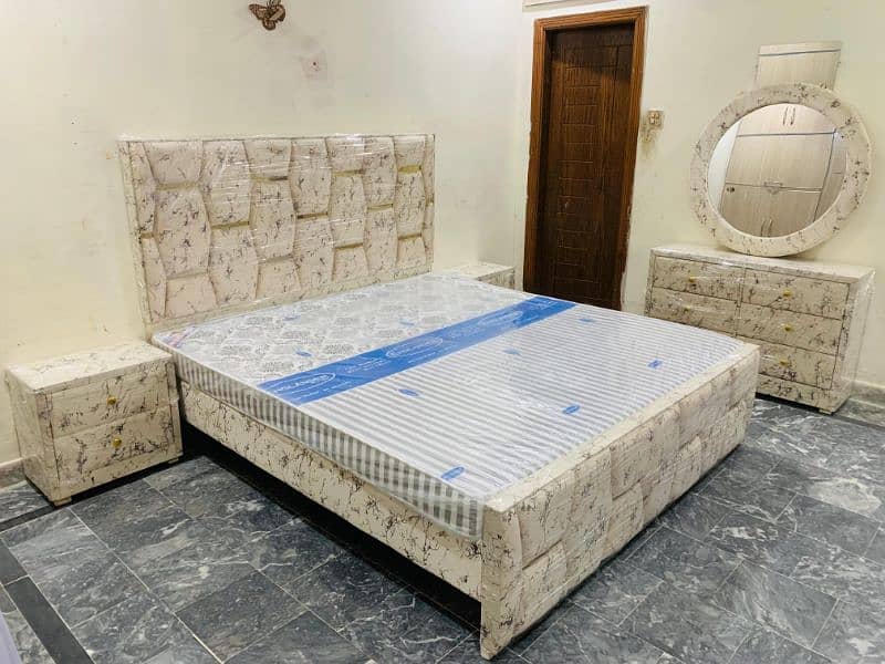 3 new bedroom set or 1 used bed khud bnwaya hen 1