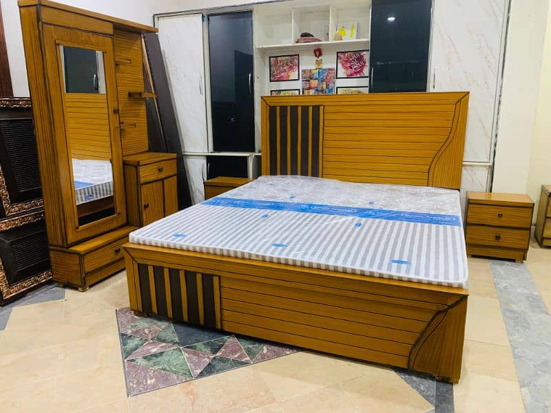 3 new bedroom set or 1 used bed khud bnwaya hen 2