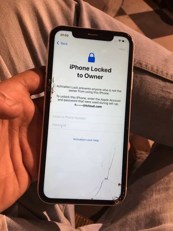 iPhone xr icloud locked 2