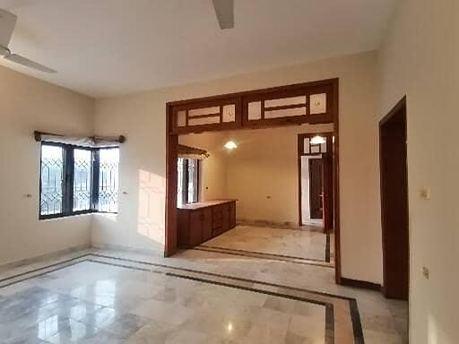 DHA 1 Kanal Ideal Upper Portion With Separate Gate For Rent In Phase 3 1