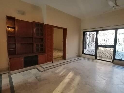 DHA 1 Kanal Ideal Upper Portion With Separate Gate For Rent In Phase 3 7