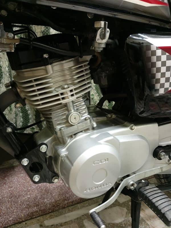 Honda CG 125 2024 Model Lush condition (0/3/2/1/8/5/2/0/0/5/6) 8