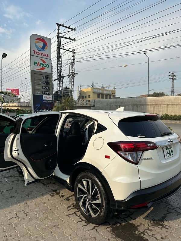 Honda Vezel 2016 7