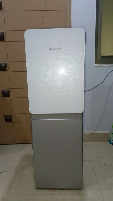 Dowlance Water Dispenser with warranty 0