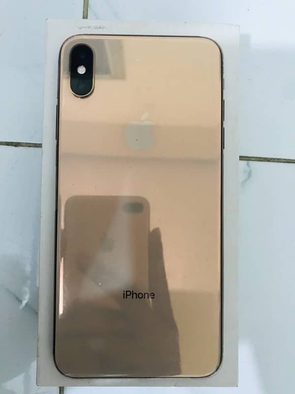 IPHONE XS MAX | 64 GB | PTA APPROVED | GOLDEN COLOR 1