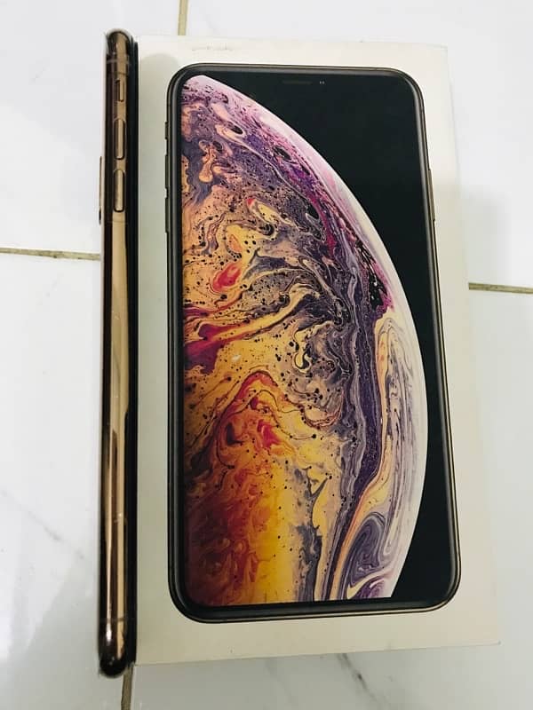 IPHONE XS MAX | 64 GB | PTA APPROVED | GOLDEN COLOR 2