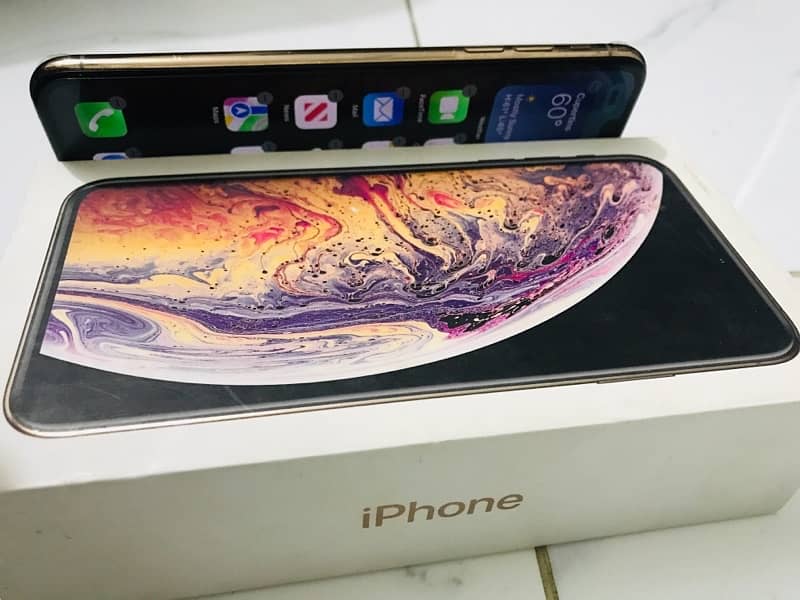 IPHONE XS MAX | 64 GB | PTA APPROVED | GOLDEN COLOR 3