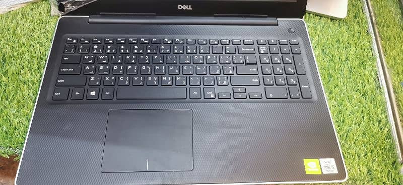 Dell i5/10th/16/256/2gb grapic /box condition 12