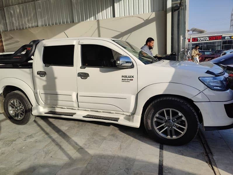 Vigo Champ thailand Toyota Hilux 2014 1