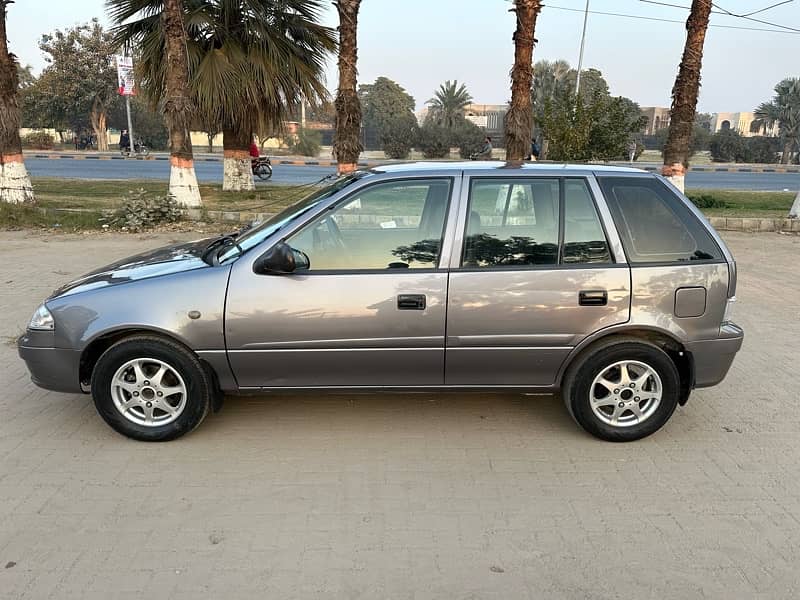 Suzuki Cultus Limited Edition 2016 / 17 3