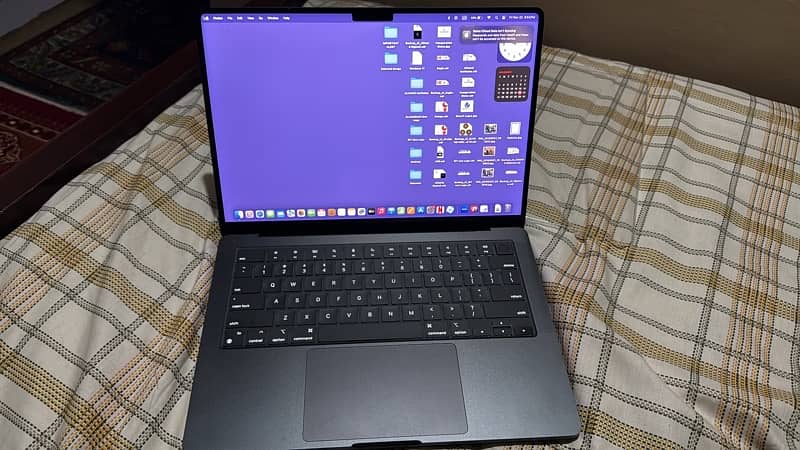 MacBook Pro M3 Pro 6