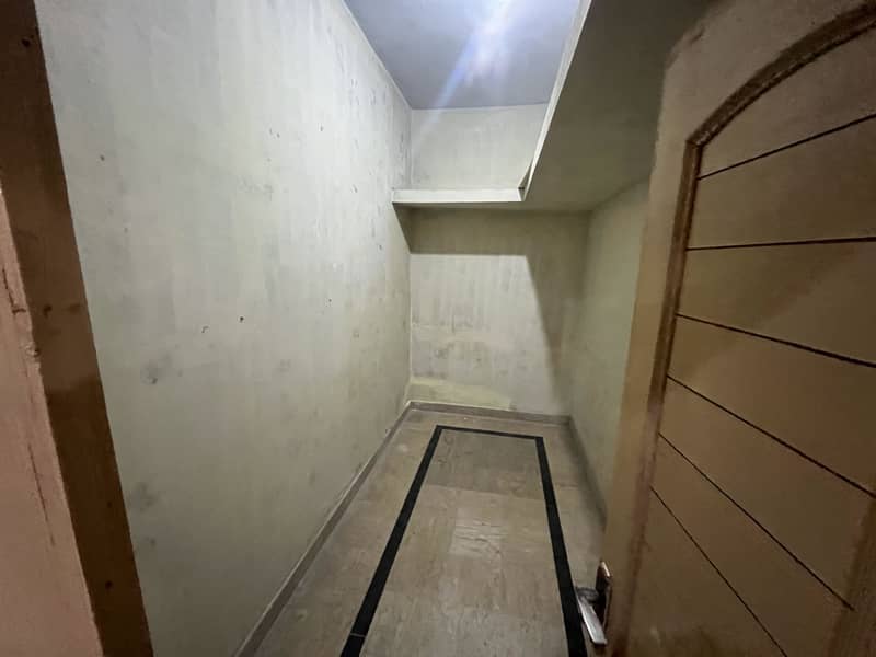 1 Kanal Double Unit House For Rent In Wapda Town. 10