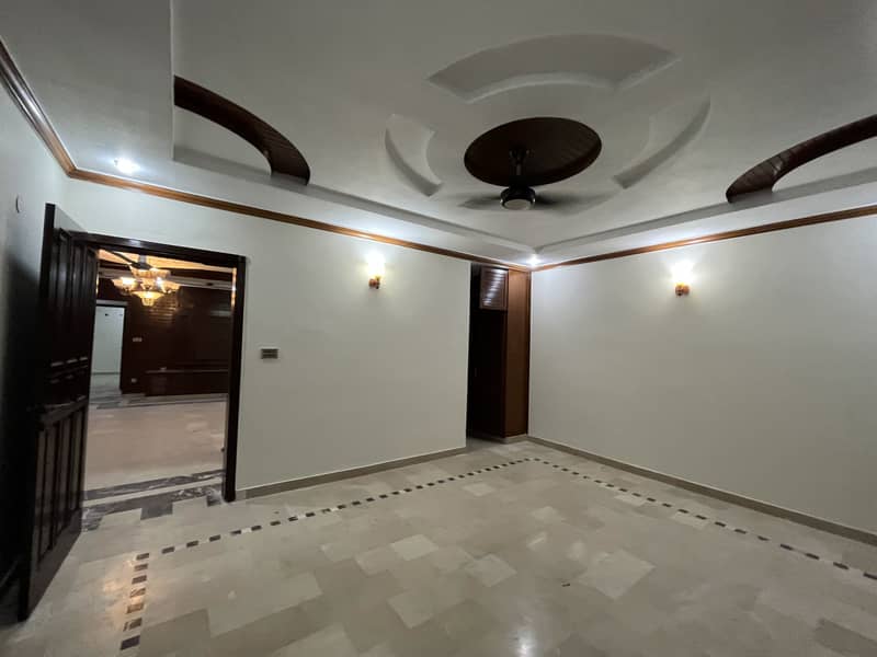 1 Kanal Double Unit House For Rent In Wapda Town. 19