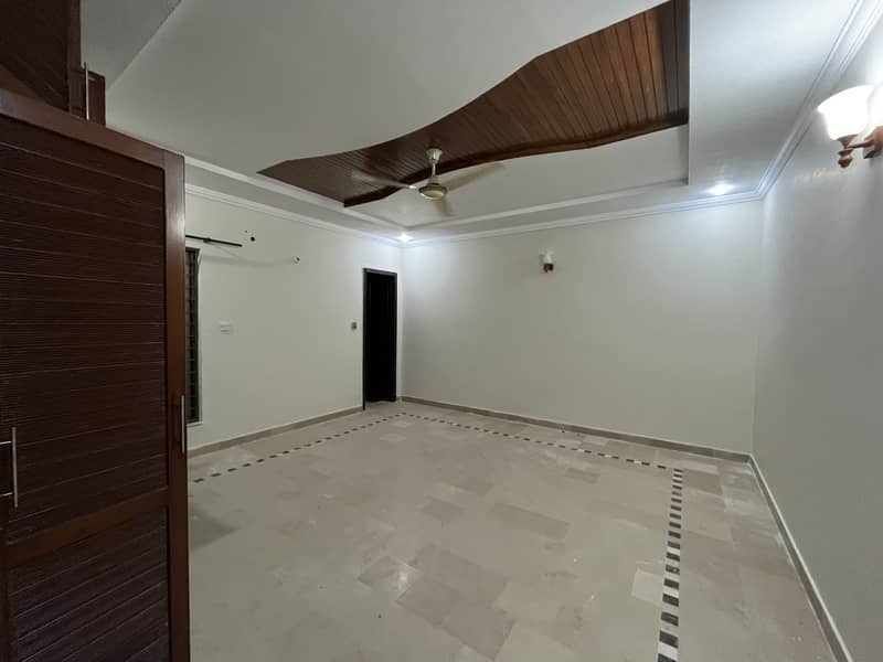 1 Kanal Double Unit House For Rent In Wapda Town. 25