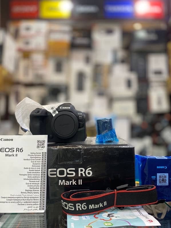 Canon EOS R6 Mark II Body only (Complete Box) 0