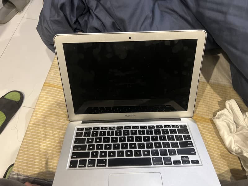 MacBook Air 2017 / Core i5 7th Generation 8gb Ram  Original Silver 2