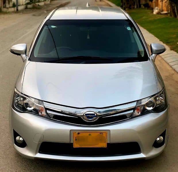 Toyota Corolla Fielder Hybrid 2014 0