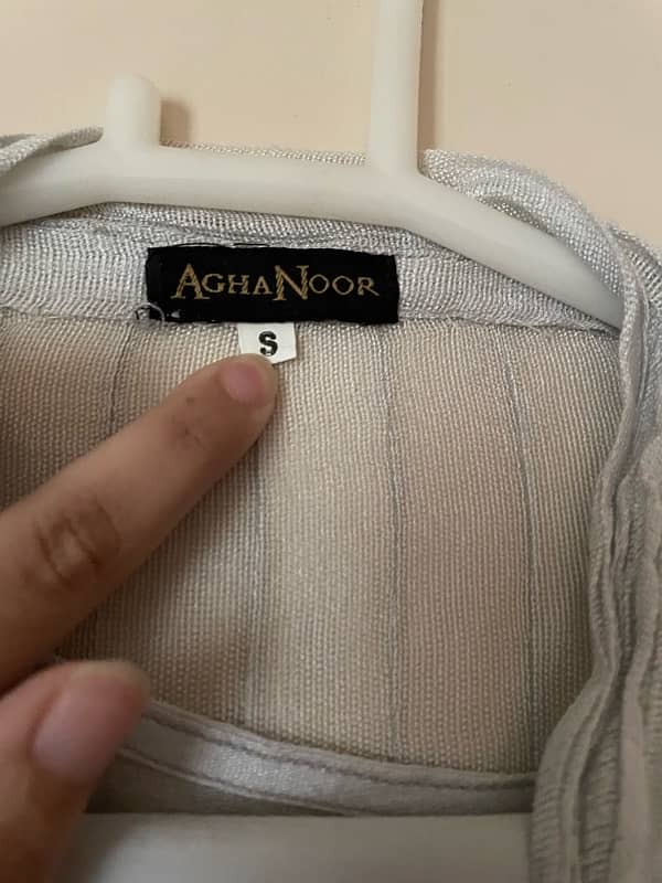 Agha noor dress with same color pants 1