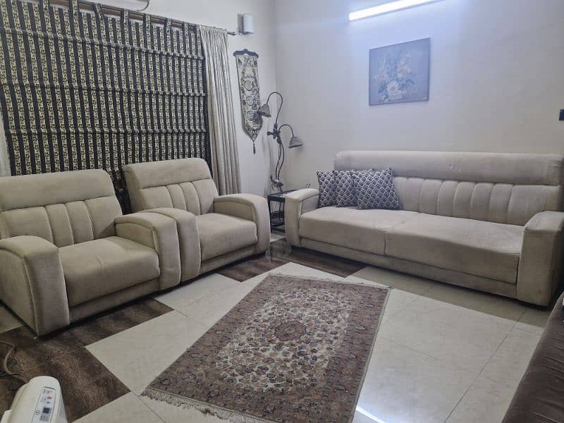 Home Used 5 Seater Sofa 1