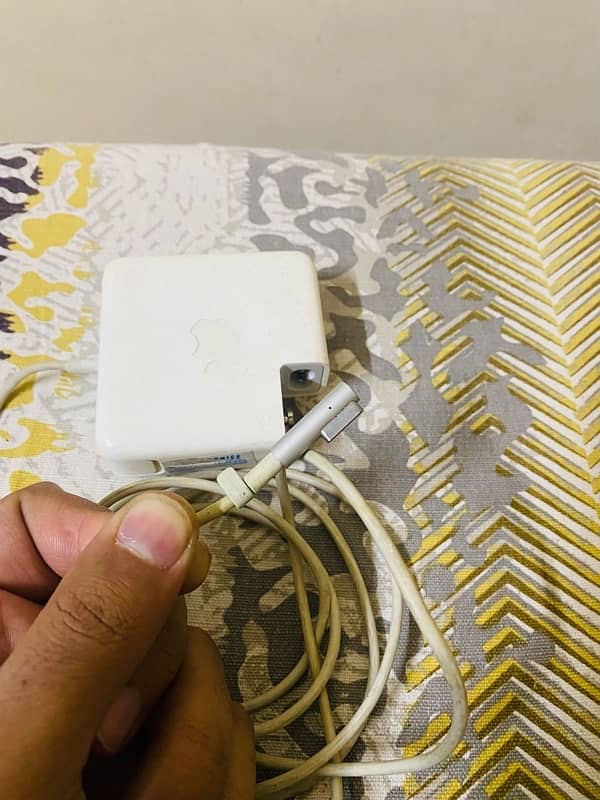 85W MagSafe Power Adapter 3