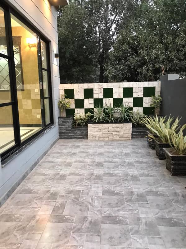 10 Marla House For Sale In Chambelli Block Bahria Town Lahore 16