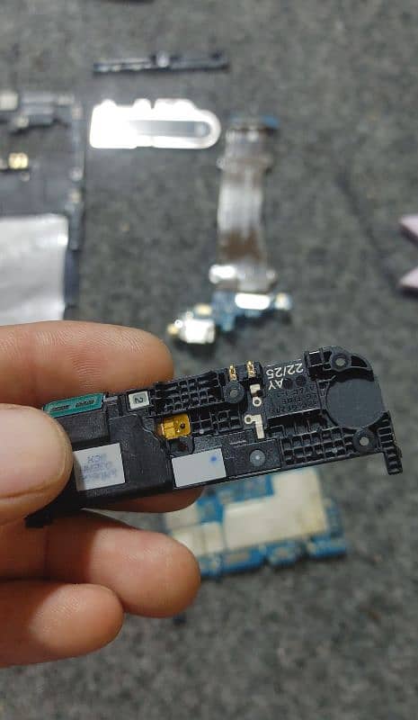 LG v60 thinq 5g . Motherboard and All parts available. 6