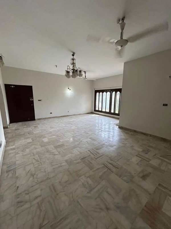 2 Unit Bungalow For Sale In DHA phase 1 ( 500 Sqyd ) 10