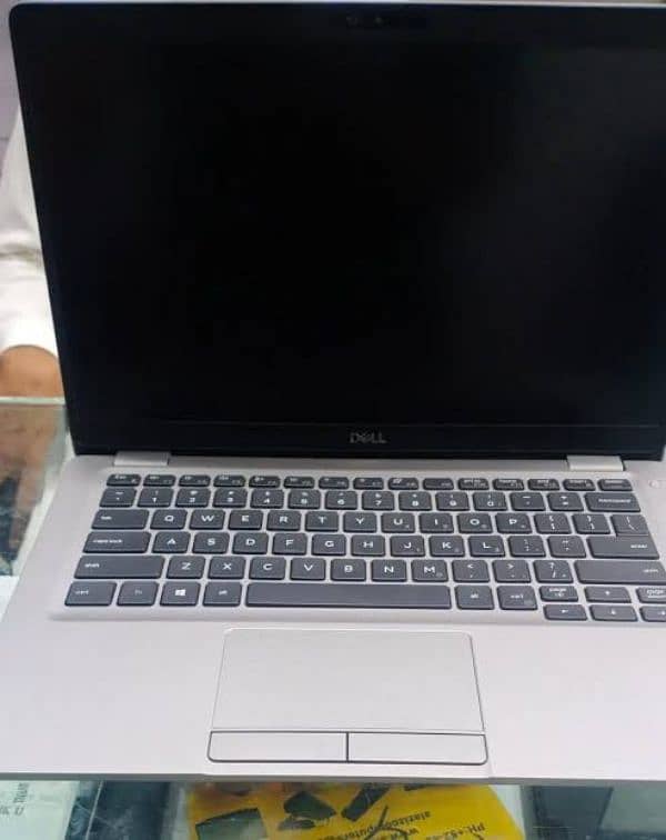 dell 5310 i7 10th gen 16gb ram 256m2 ssd touchscreen 1