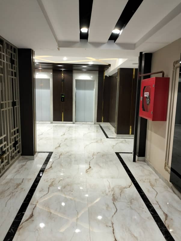 24-7 Operating New Office Tower Luxury Office For Rent At Prime Location Of Bahadurabad With All Modern Facilities 11