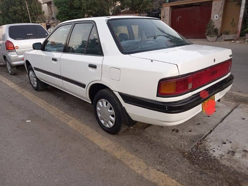 Mazda 323 1990 7